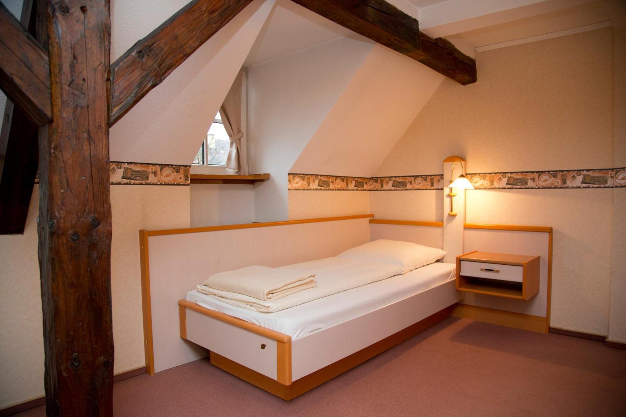 Hotel Garni Promenade Weissenhorn Room photo